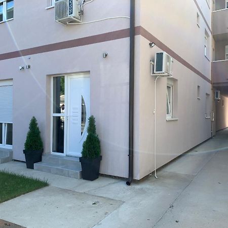 Apartman Spring Sombor Exterior foto