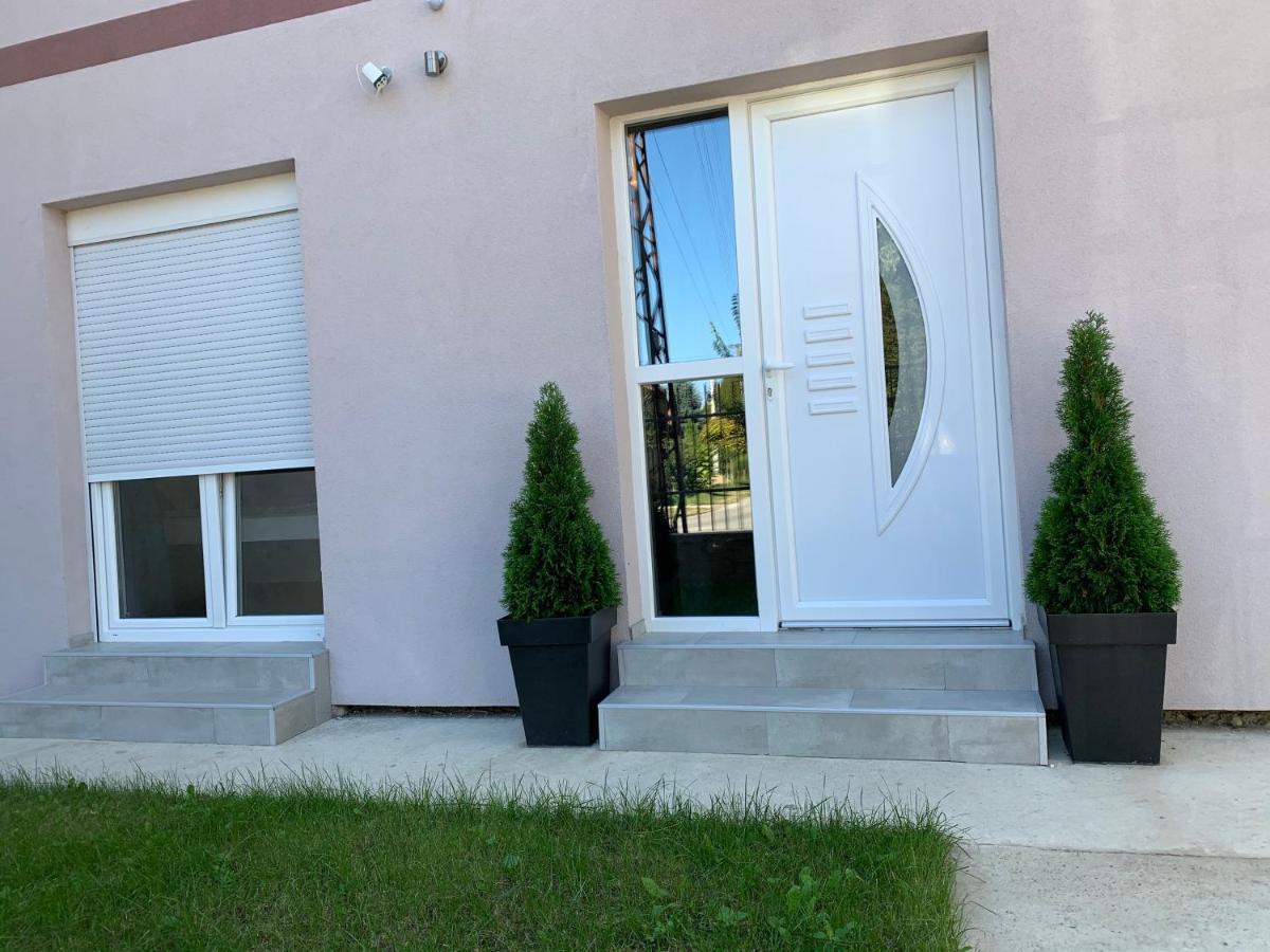 Apartman Spring Sombor Exterior foto
